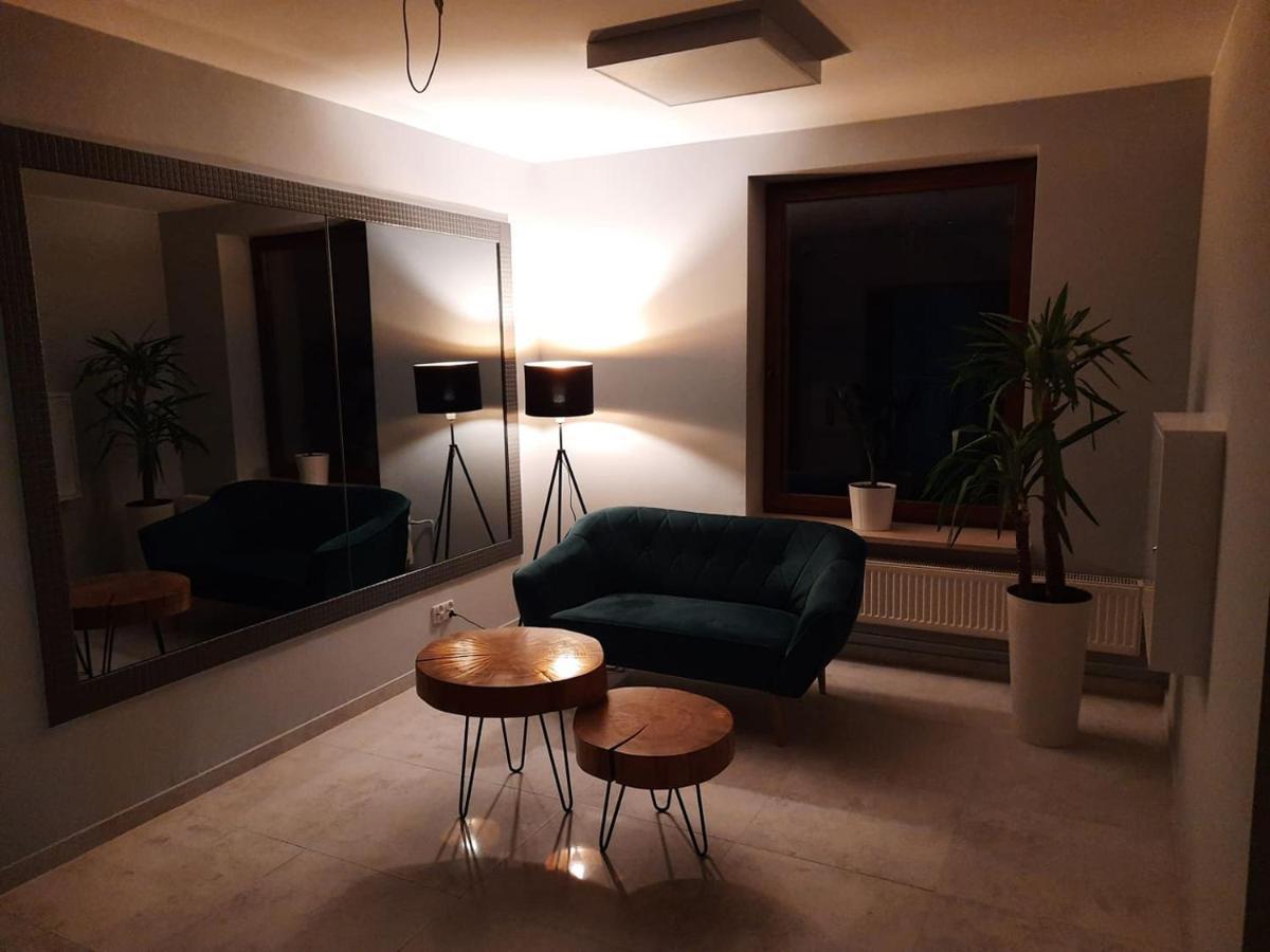 Bed and Breakfast Fotex Зомбки Экстерьер фото
