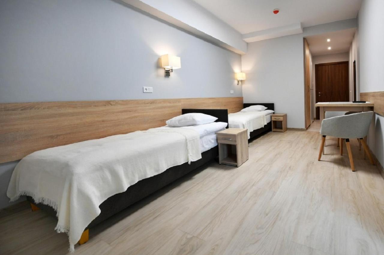 Bed and Breakfast Fotex Зомбки Экстерьер фото