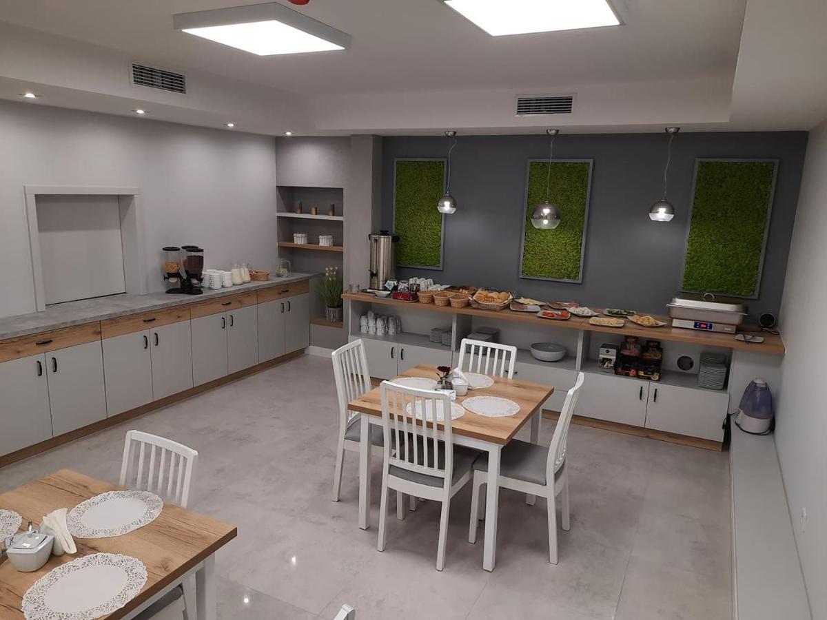 Bed and Breakfast Fotex Зомбки Экстерьер фото